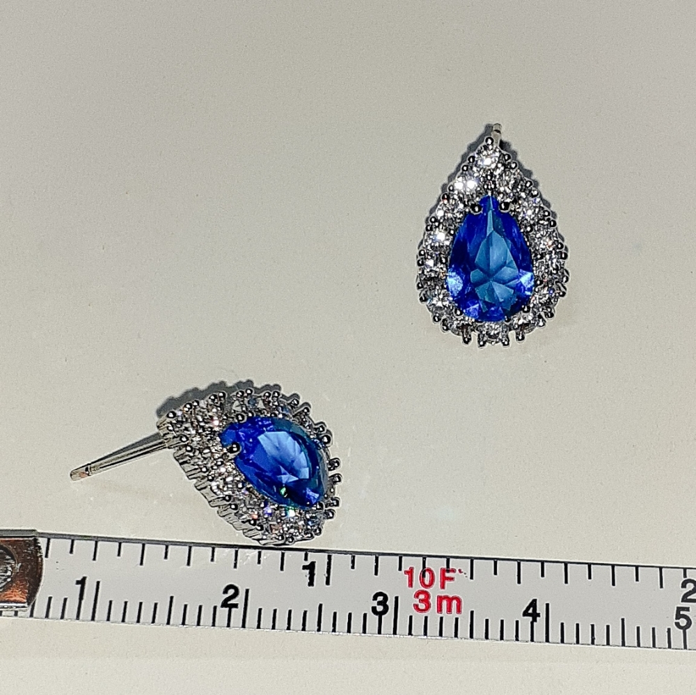 🎀925 Aquamarine Diamond Teardrop Studs - Picture 3 of 6